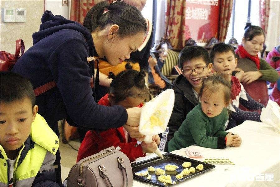 广汇圣湖城售楼处14