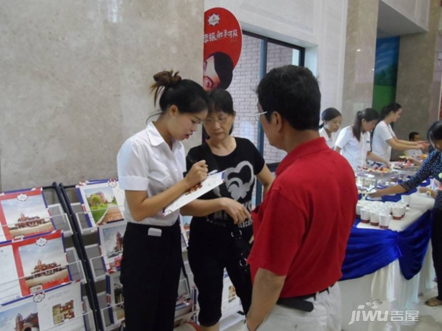 广汇圣湖城实景图171